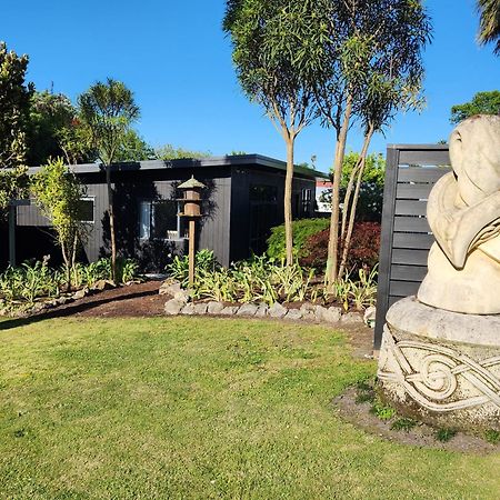Cedar House Bed & Breakfast Gisborne Ngoại thất bức ảnh