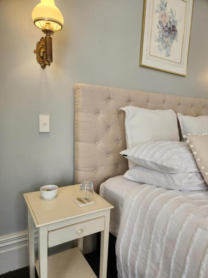 Cedar House Bed & Breakfast Gisborne Ngoại thất bức ảnh